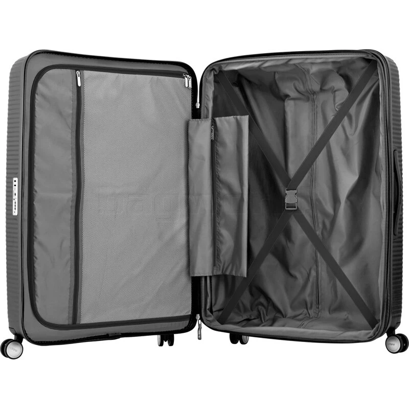 American Tourister Curio 2 Hardside Suitcase Set Of 3 Black 45138, 45139, 45140 With FREE Worldwide USB Charging Adaptor 86350 4 American Tourister Curio 2 Hardside Suitcase Set Of 3 Black 45138, 45139, 45140 With FREE Worldwide USB Charging Adaptor 86350 - Image 4